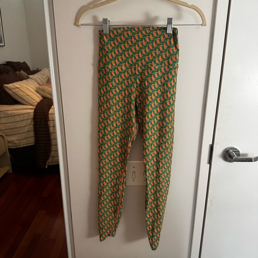 Montce Green Peach Geo Print High Rise Ankle Legging Thick Waistband Nylon XS - Picture 5 of 8